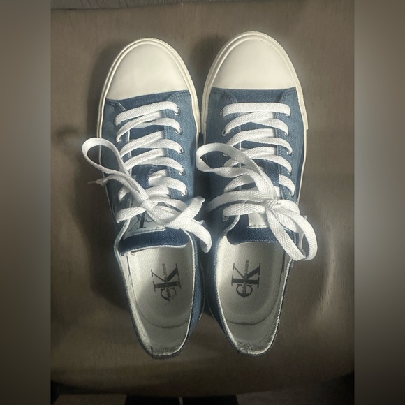 Calvin Klein Women's Erin Logo Sneakers - Picture 5 of 10